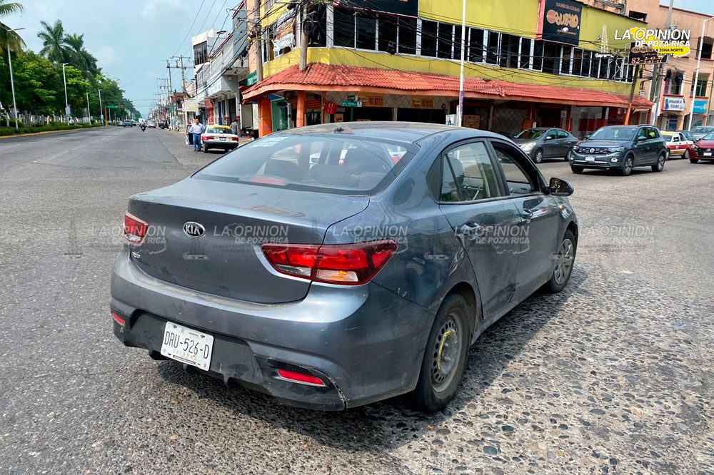 ¡Corto circulación a taxi y zas!