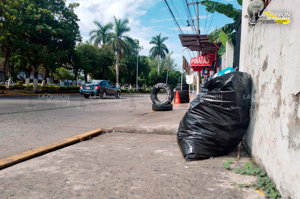 Funcionarios tapaderas de DI$CRICAR