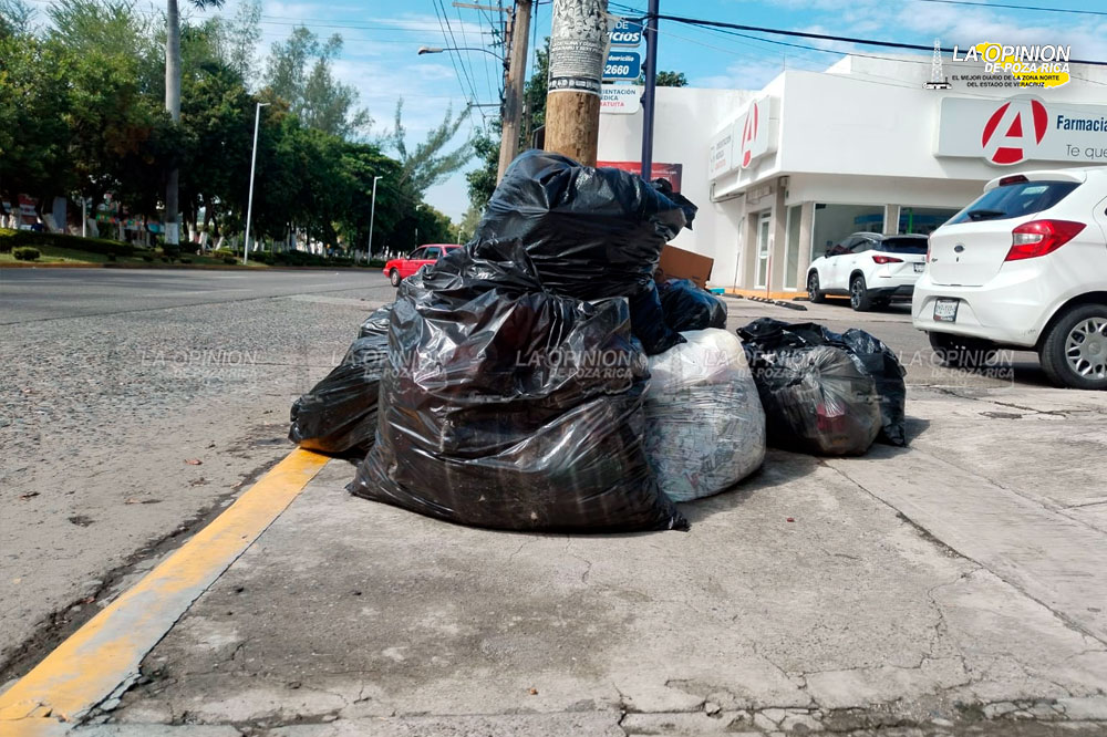 Funcionarios tapaderas de DI$CRICAR