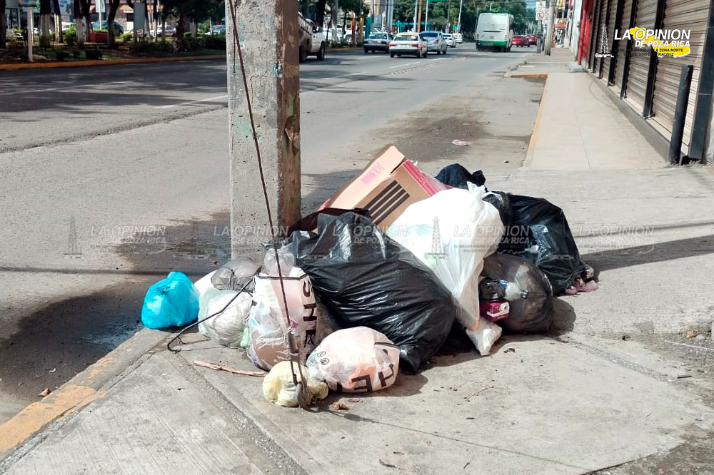 Funcionarios tapaderas de DI$CRICAR