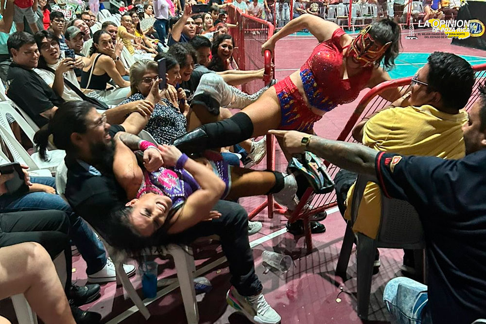 Místico celebra 20 años de lucha triunfando en Veracruz