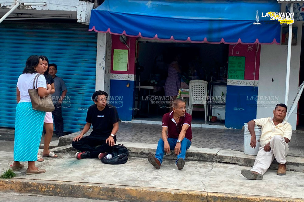 Aparatoso choque deja cinco pasajeros lesionados