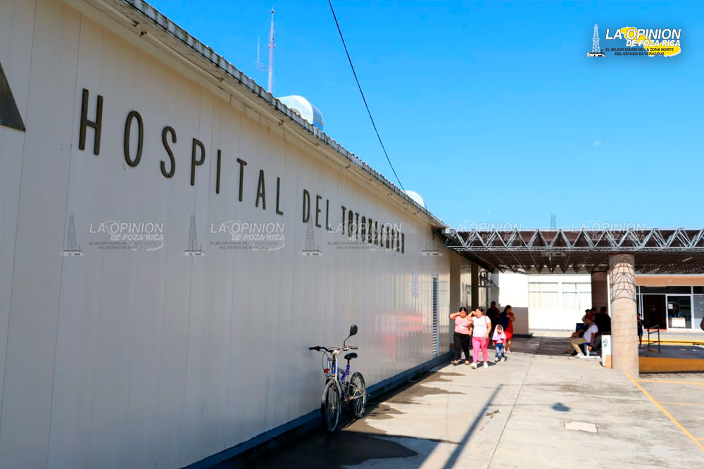 Llegan 7 médicos cubanos al hospital del Totonacapan