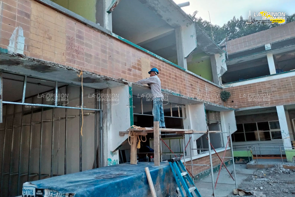 Clases extramuros en la María Enriqueta por rehabilitación