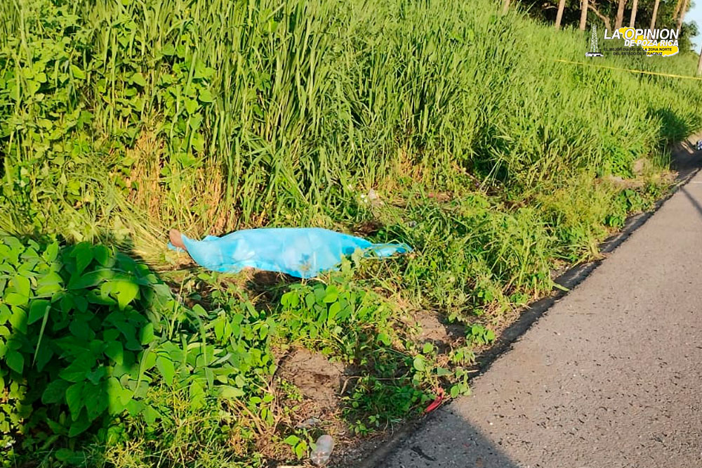 ¡Motociclista pierde la vida en carambola!