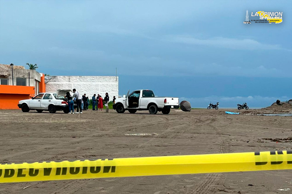 Mujer desiste de hacer yoga y muere ahogada en playa de Boca del Río