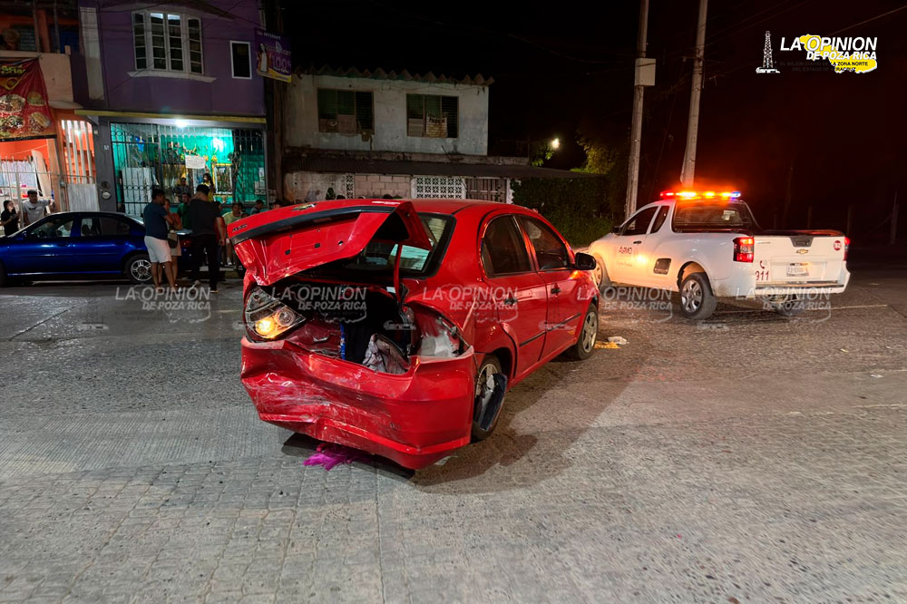 Fuerte accidente encrucero del Ávalo