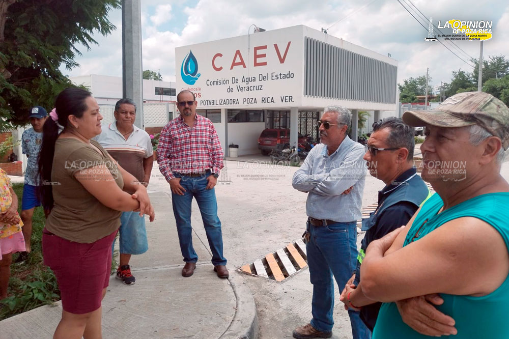 Se inundan familias de la División de Oriente con aguas negras