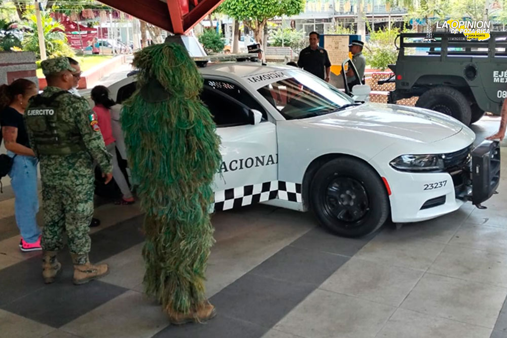 Exhibición de equipos y unidades realizan Sedena y GN