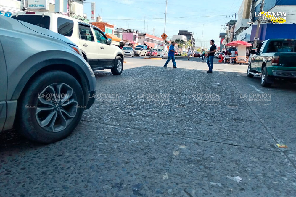 Un año sin terminar obra de la Heriberto Kehoe Vincent