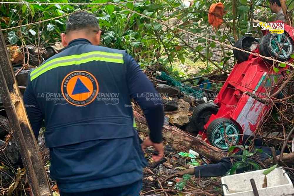 Dos puentes dañados deja el paso de torrencial aguacero
