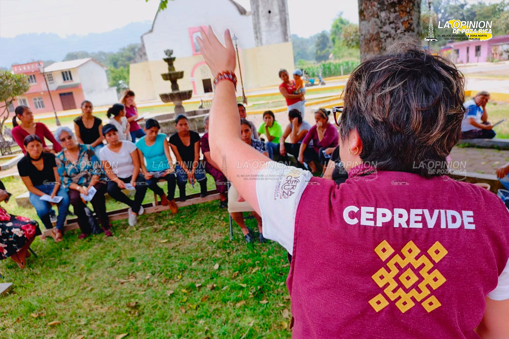 Otorga CEPREVIDE más de dos mil credenciales a mujeres integrantes de Redes MUCPAZ
