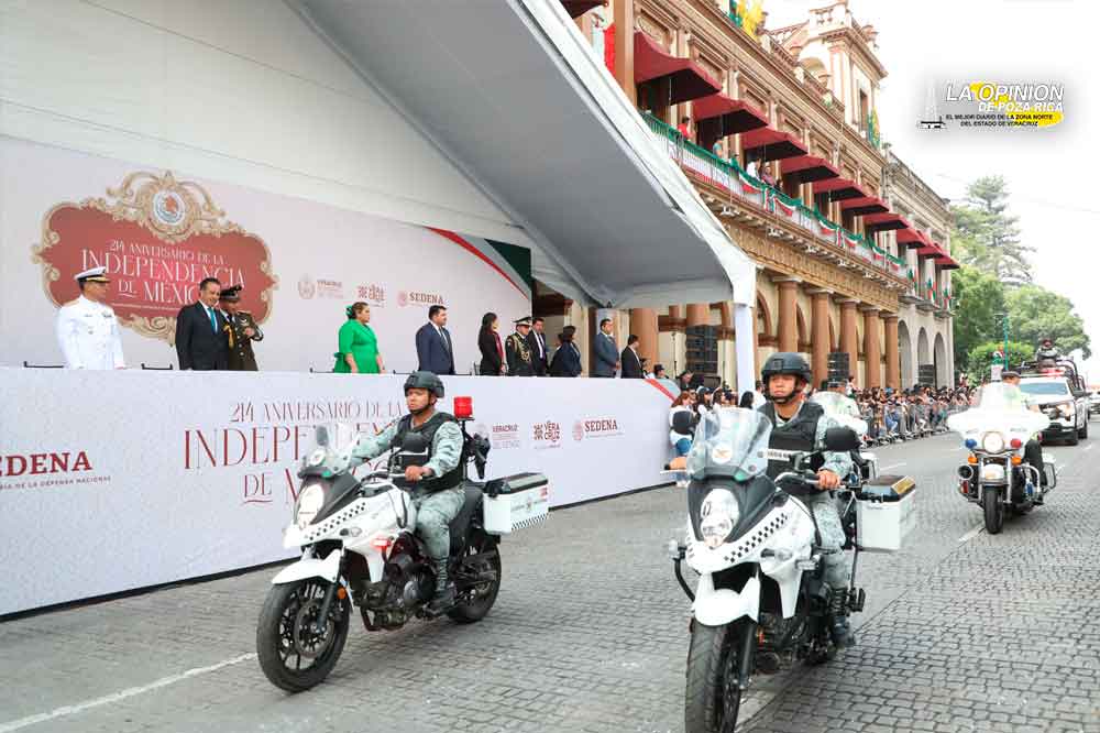 Desfile por la Independencia: Veracruz, protagonista de la Transformación