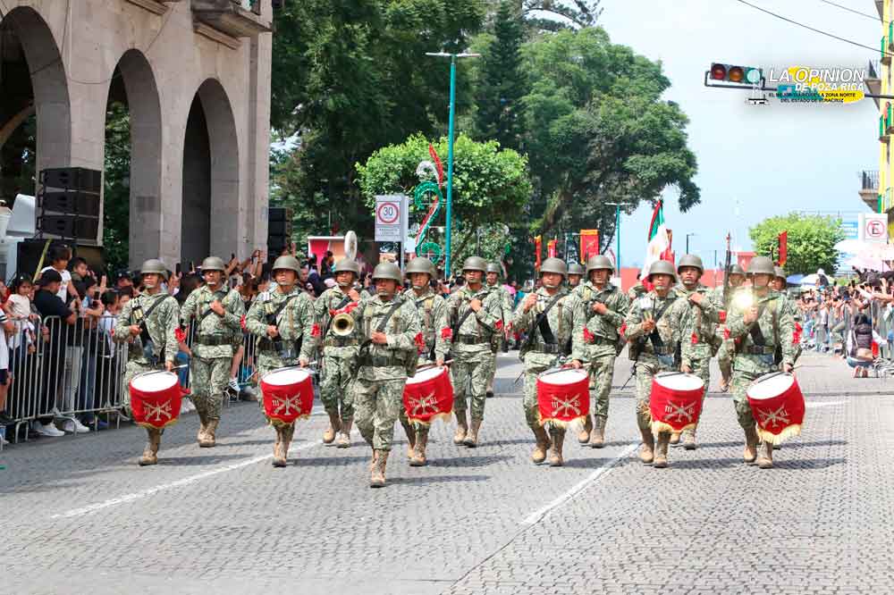 Desfile por la Independencia: Veracruz, protagonista de la Transformación