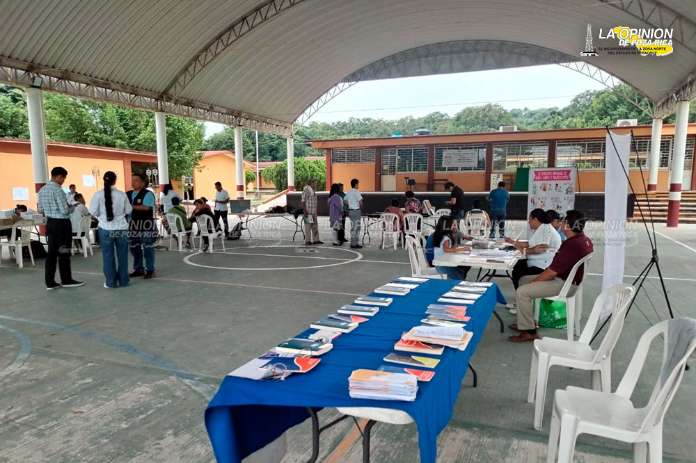 Un éxito la Brigada de Salud Integral en la Fausto Dávila Solís