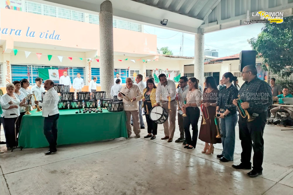 Fernando Remes Garza sigue impulsando la educación