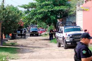 Detienen a dos personas por triple homicidio en punto de venta de drogas