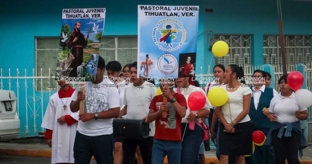 Llegan para venerar a San Francisco de Asís Llegan para venerar a san Francisco de Asís