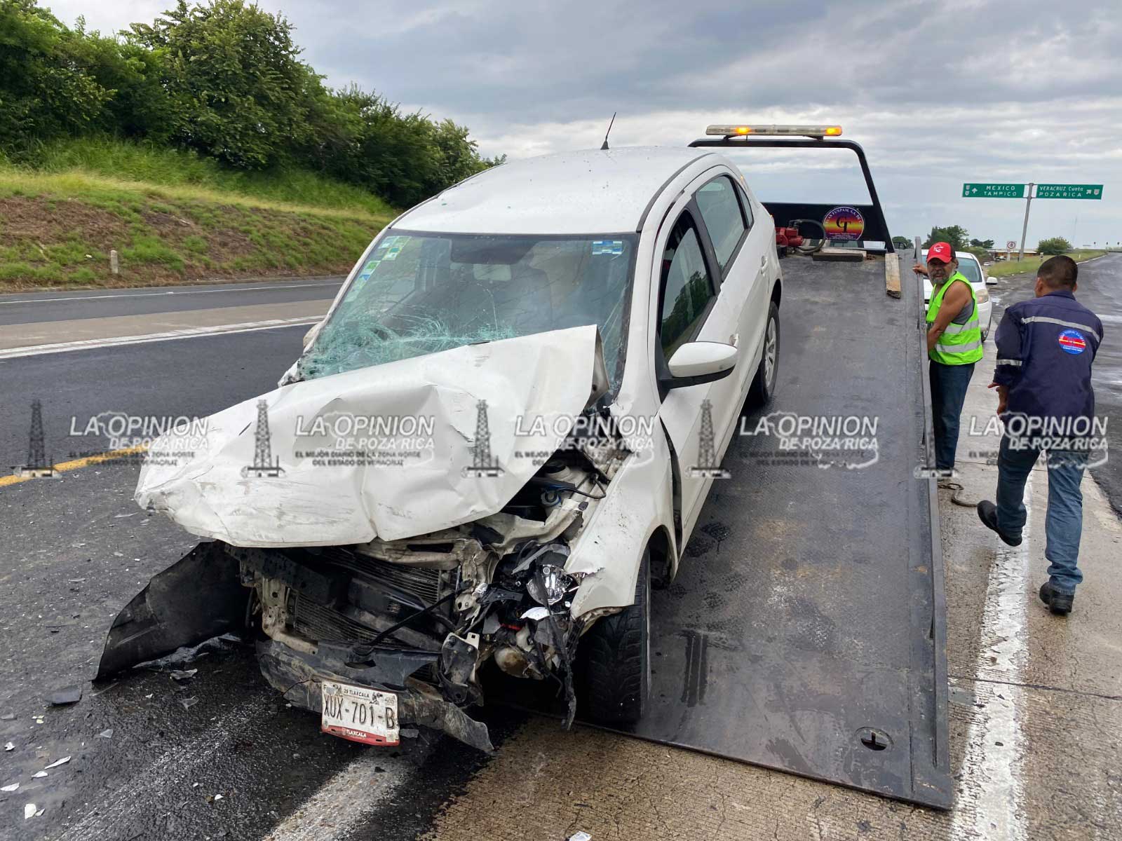 Chocan en la carretera México-Tuxpan Accidente en México-Tuxpan: