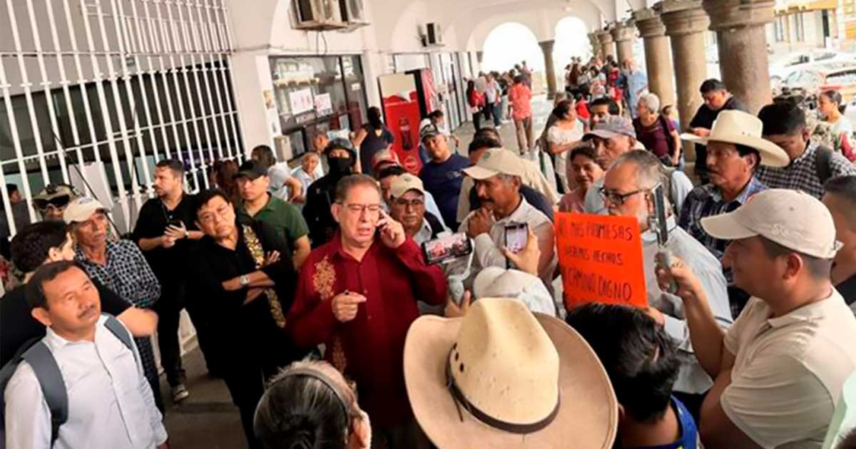 Tronó el pueblo contra el corrupto alcalde tuxpeño