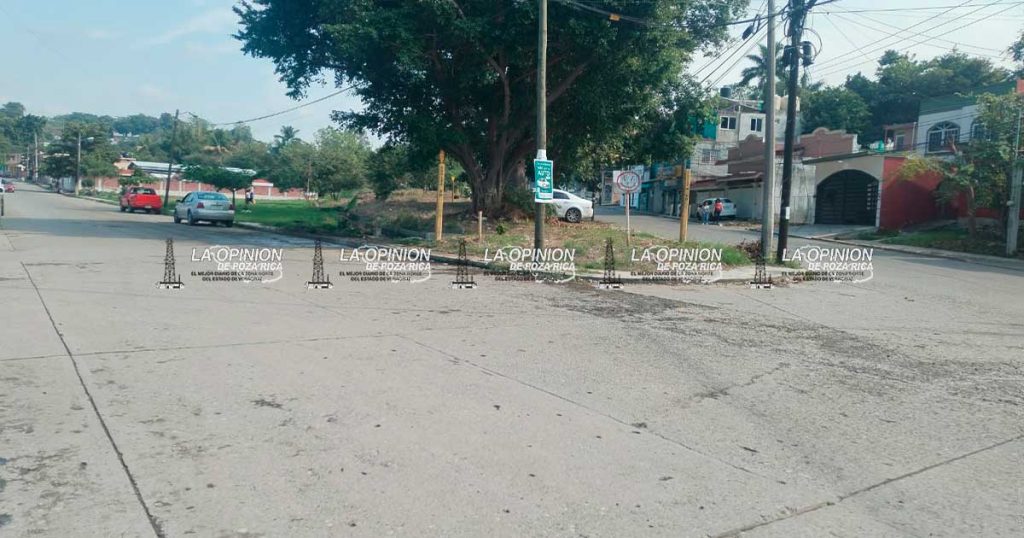 Resurgen escurrimientos de aguas negras en el Sector Campo V Resurgen escurrimientos de aguas negras en el Sector Campo V