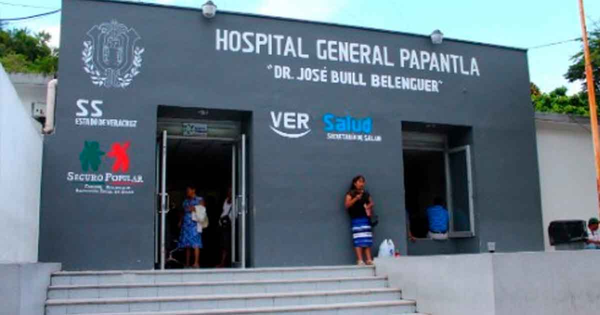 Señora tuvo a su bebé en el baño del Hospital General, acusan Señora tuvo a su bebé en el baño del Hospital General, acusan