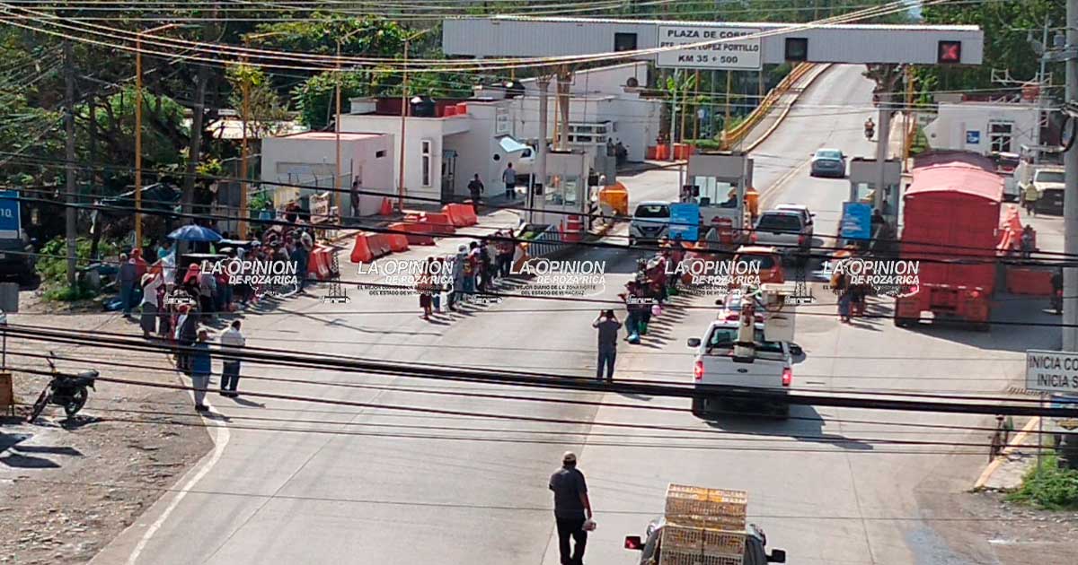 Plantón en caseta del Puente Jolopo