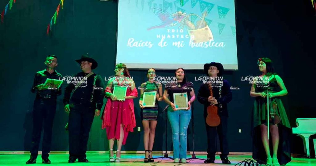 Espléndido concierto de “Raíces de mi Huasteca”