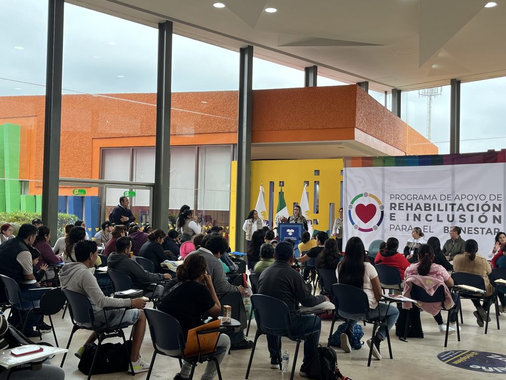 Visita Lilia Christfield el CRIT Veracruz para impulsar inclusión