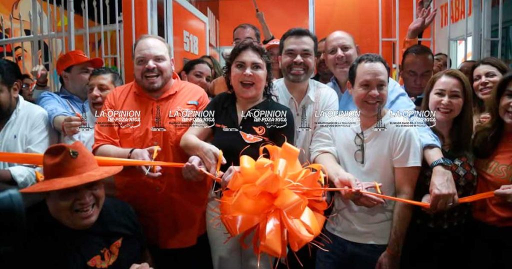 MC demuestra músculo político en inauguración de Casa Naranja MC demuestra músculo político en inauguración de Casa Naranja