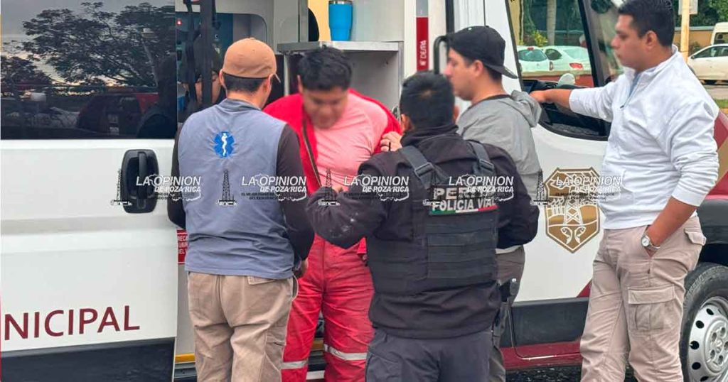 Derriban biker en calle Puebla, ruletero le dio por detrás Derriban biker en calle Puebla, ruletero le dio por detrás