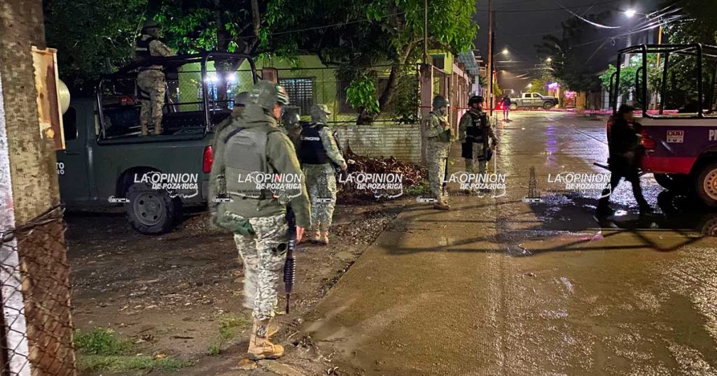 Aseguran armas, drogas y vehículos en operativo del Ejército Mexicano Aseguran armas, drogas y vehículos en operativo del Ejército Mexicano
