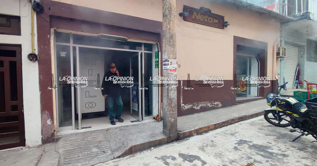 Se registra incendio en la tienda Neto Se registra incendio en la tienda Neto