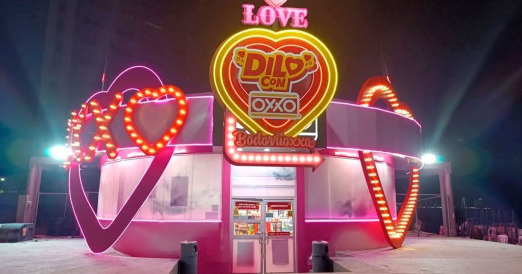 El Oxxo del Amor, nuevo atractivo de Boca del Río