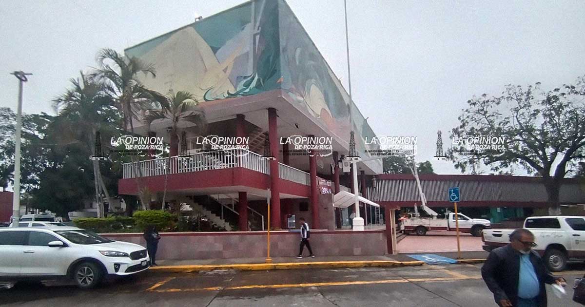 4 funcionarios del ayuntamiento deberán dejar el cargo 4 funcionarios del ayuntamiento deberán dejar el cargo