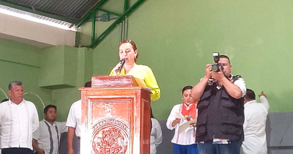 Maestros del Totonacapan muestran unión en reunión de la sección 32 del SNTE