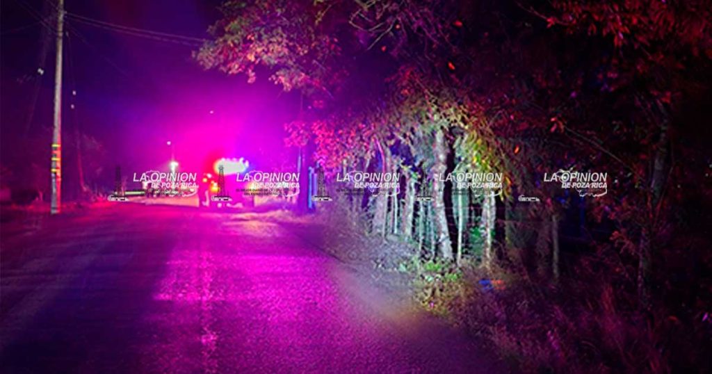 Agrónomo fallece en volcadura de camioneta