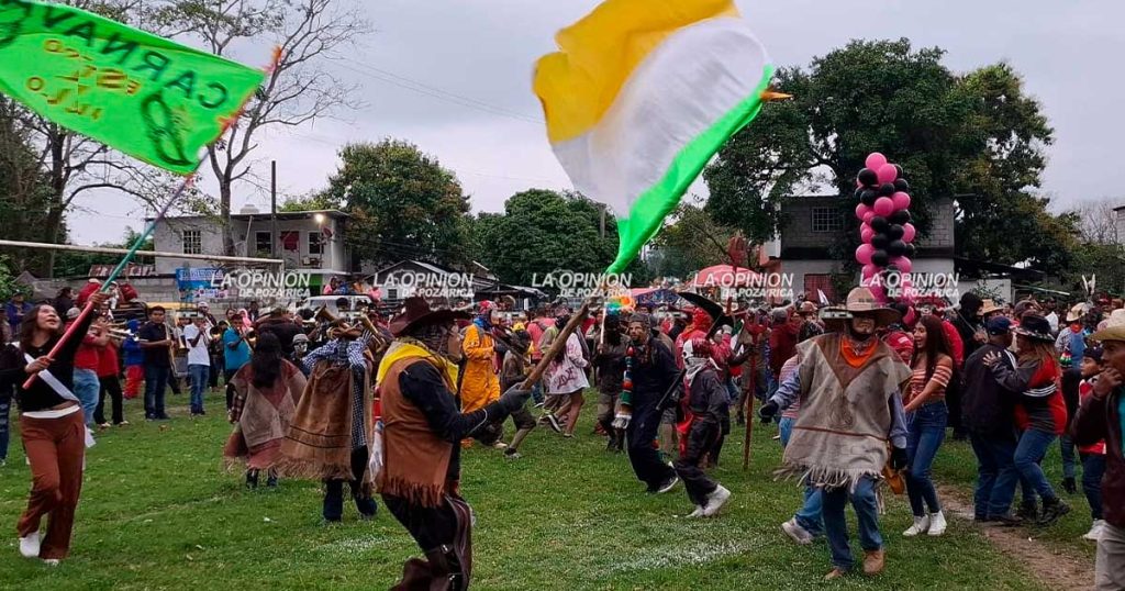 Celebran 73 años de carnaval tradicional