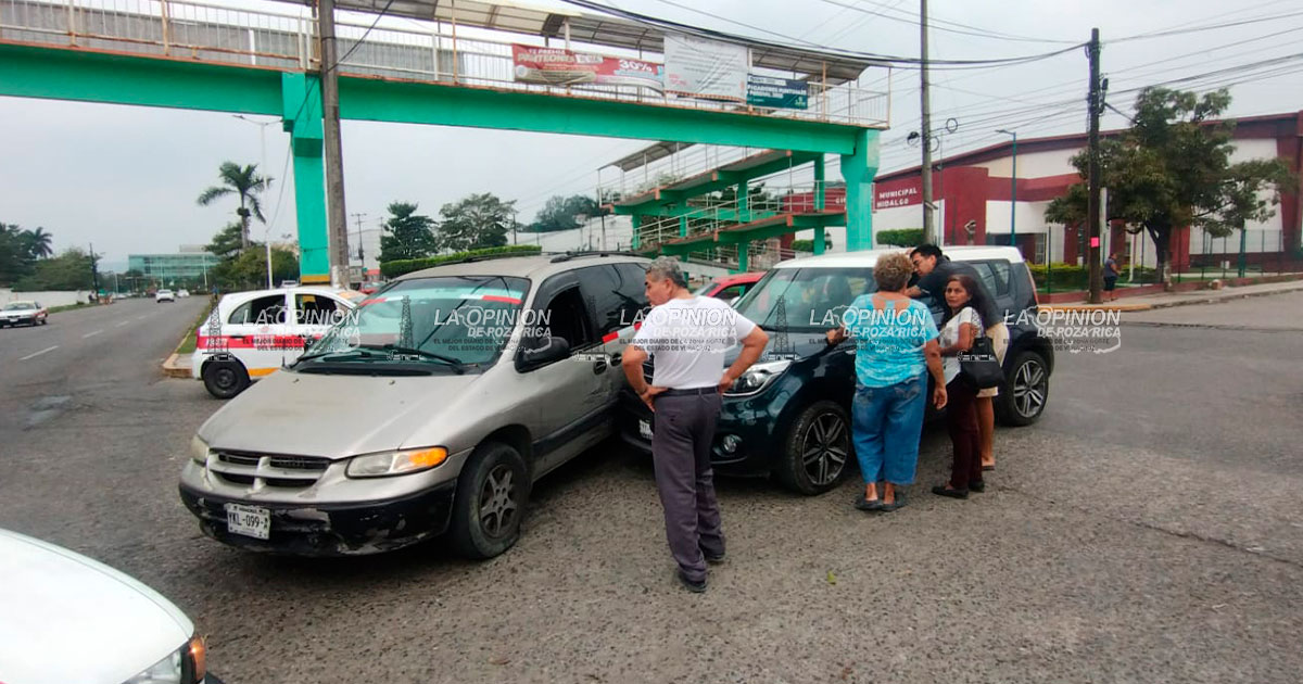 Lo chocan por acelerado