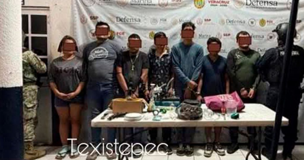 Desarticulan redes criminales en el sur de Veracruz: 14 detenidos y arsenal incautado