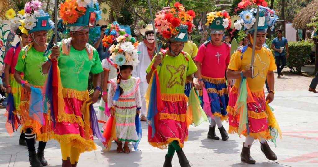 Delegación Tarahumara, Yaqui y Ch'ol-Maya de la sierra de Tabasco en Cumbre Tajín 2025
