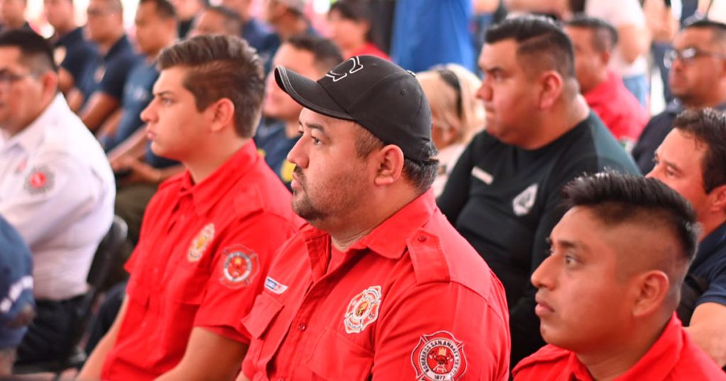 Bomberos jarochos reciben curso de instructores de Estados Unidos