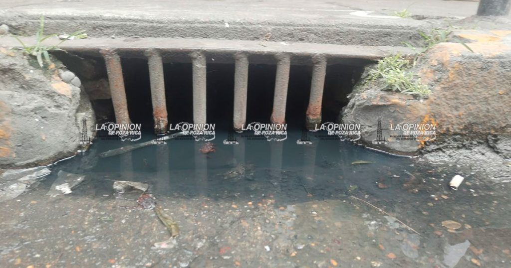 La pura transa en Drenaje y Alcantarillado con el camión Vactor