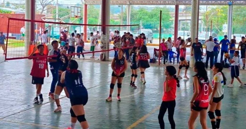 ¡Se llena de gloria la Secundaria ESBO Número 8!