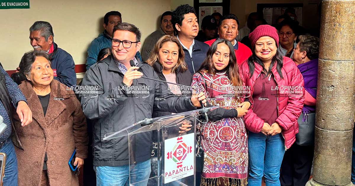 Gonzalo Flores renuncia a la secretaría del ayuntamiento