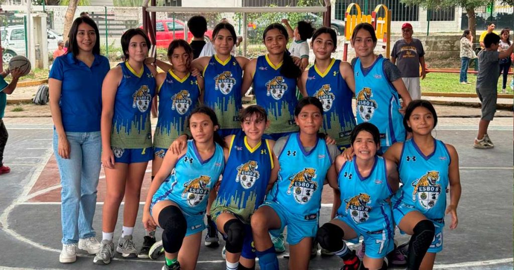 ¡Se llena de gloria la Secundaria ESBO Número 8!