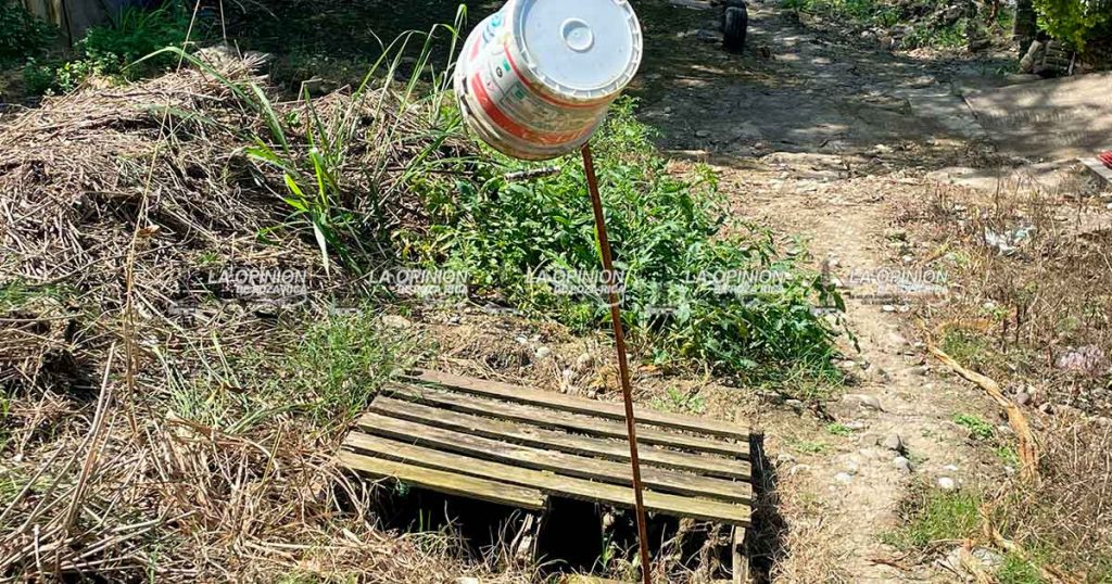 Drenaje roto provoca tres socavones en la colonia Anáhuac