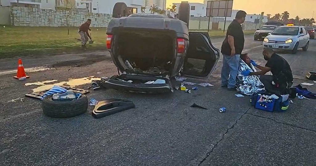Pareja sufre un brutal accidente