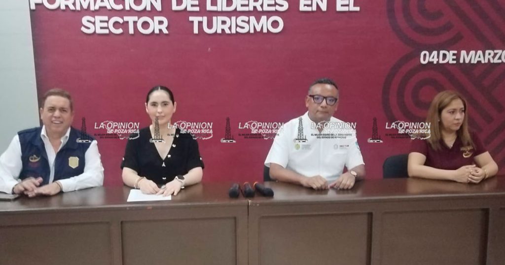 Capacita y certifica SECTUR a prestadores de servicios Capacita y certifica SECTUR a prestadores de servicios