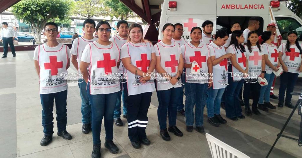 Banderazo de arranque a la Colecta Anual de Cruz Roja Banderazo de arranque a la Colecta Anual de Cruz Roja